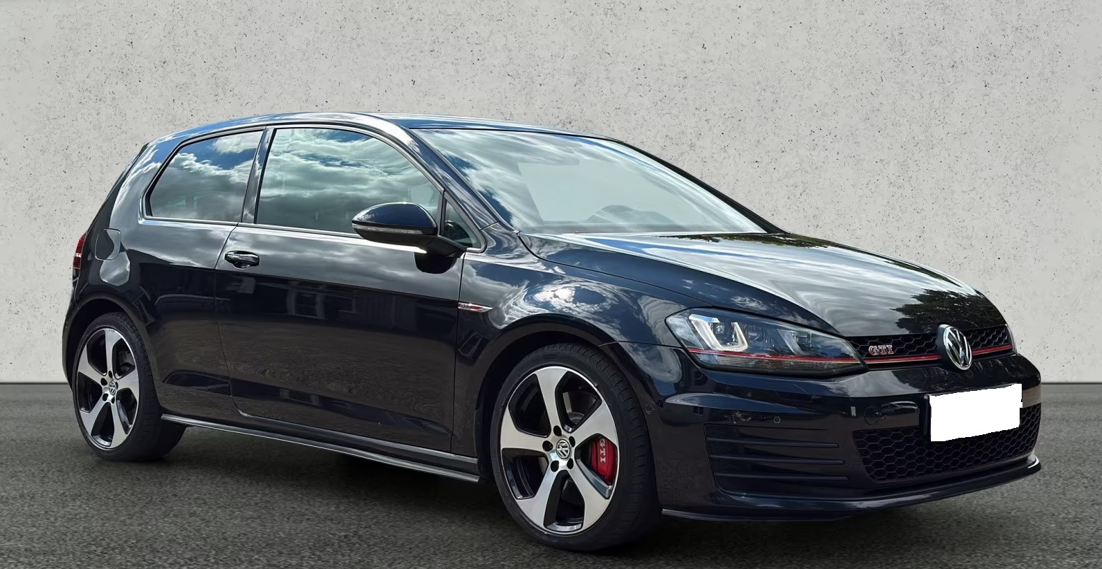 Volkswagen Golf GTI (negro)